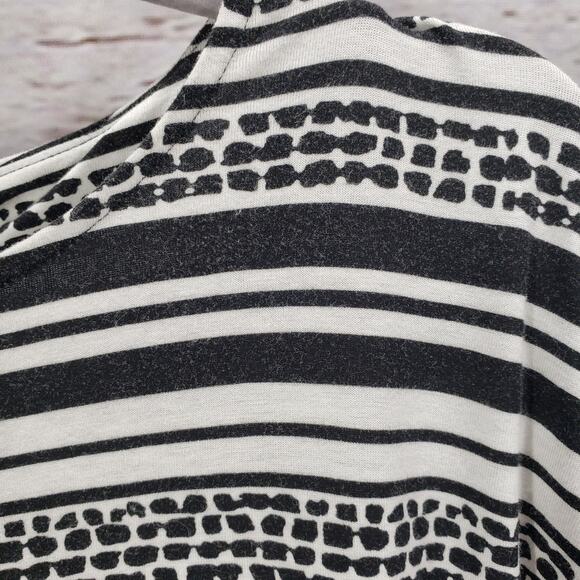 Chico's Women's Black White Knit Striped Batwing Sleeve Pullover Top Size 0 - Picture 10 of 13